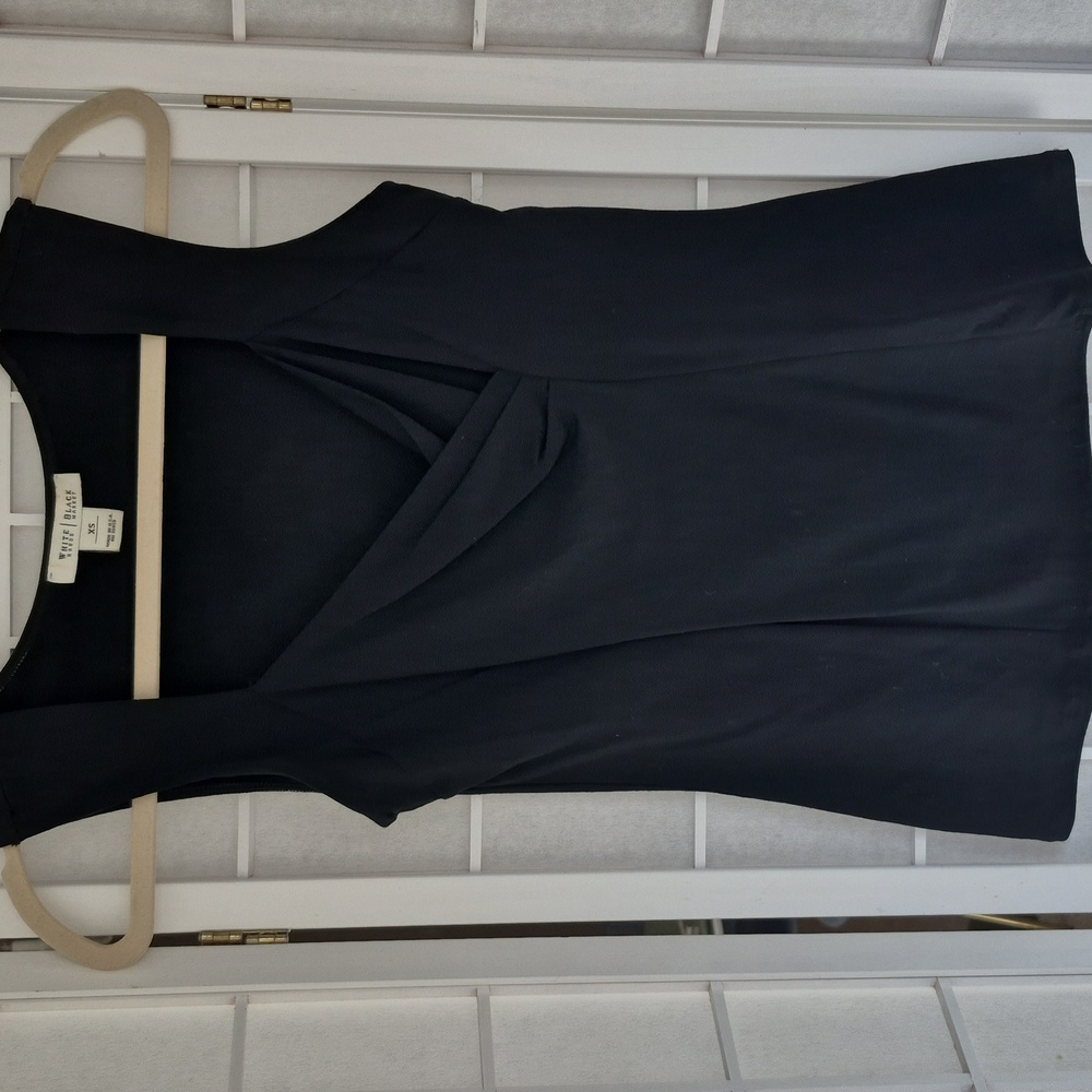 Black sleeveless Top